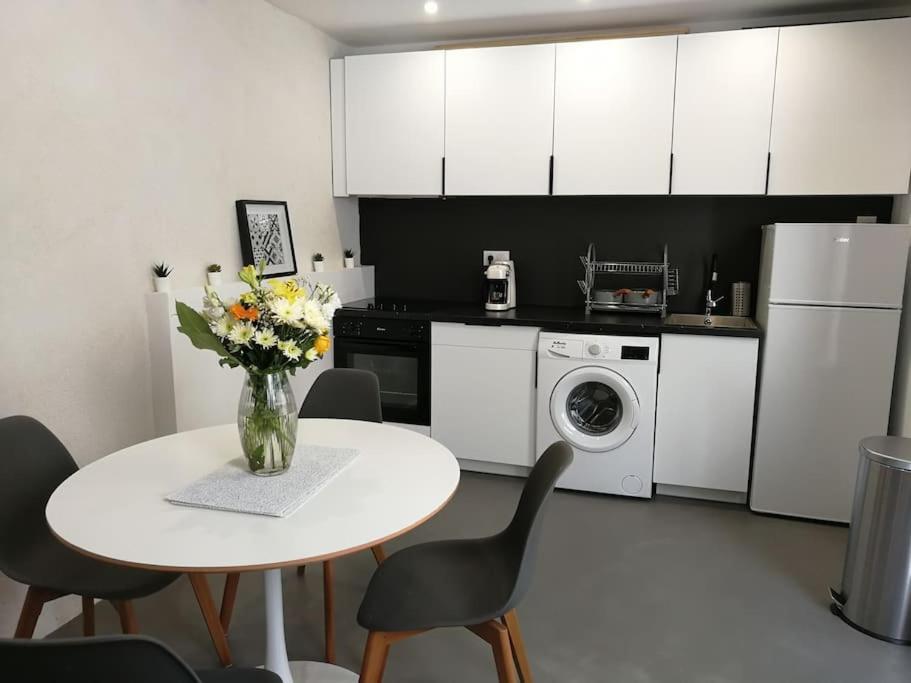 Villa Au Calme Avec Exterieur Et Parking Gratuit Aux Portes D'Aix Et Marseille Emplacement Ideal Kültér fotó